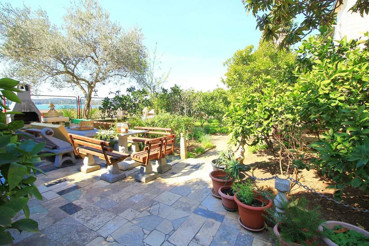 Apartman Maja Pula 0*,  Croatia